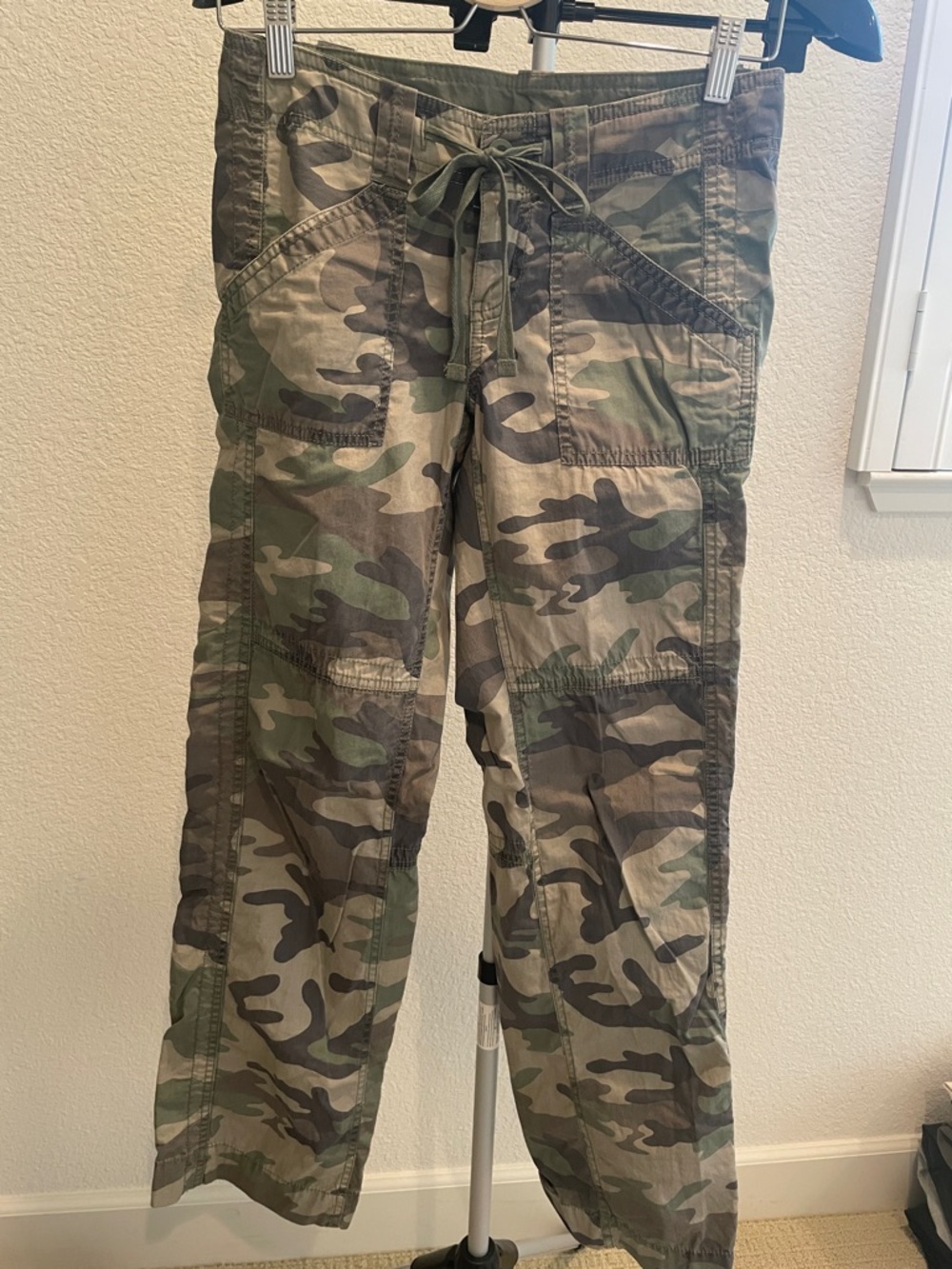 GAP Women's Camouflage Straight-Leg Pants - Green/Brown